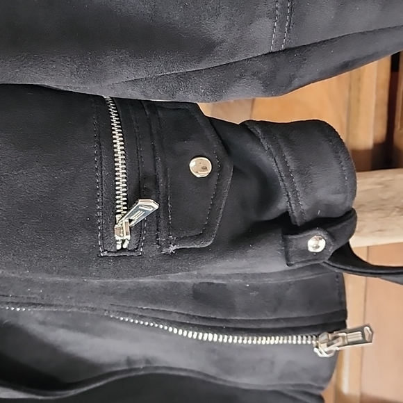 Zara Women's cropped moto jacket - Picture 4 of 7